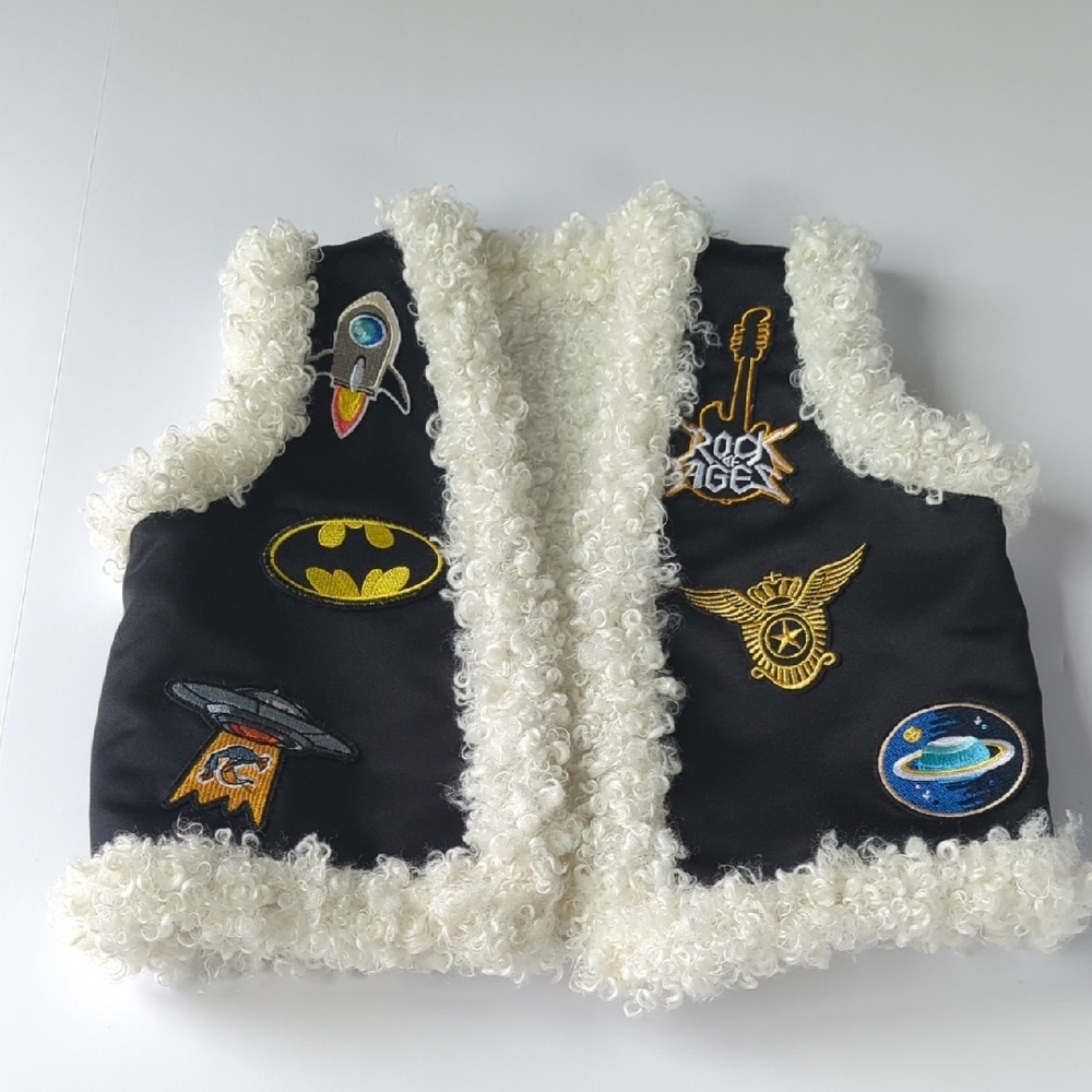 Toddler Boys Black Vest with Patches Applique and White Faux 3T
